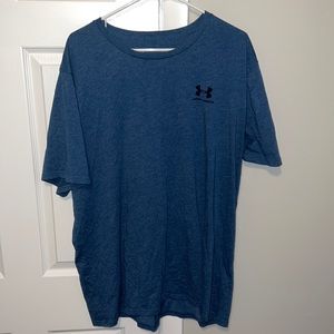 Under Armour T-shirt